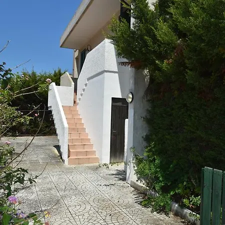 Junior 2 Apartment *